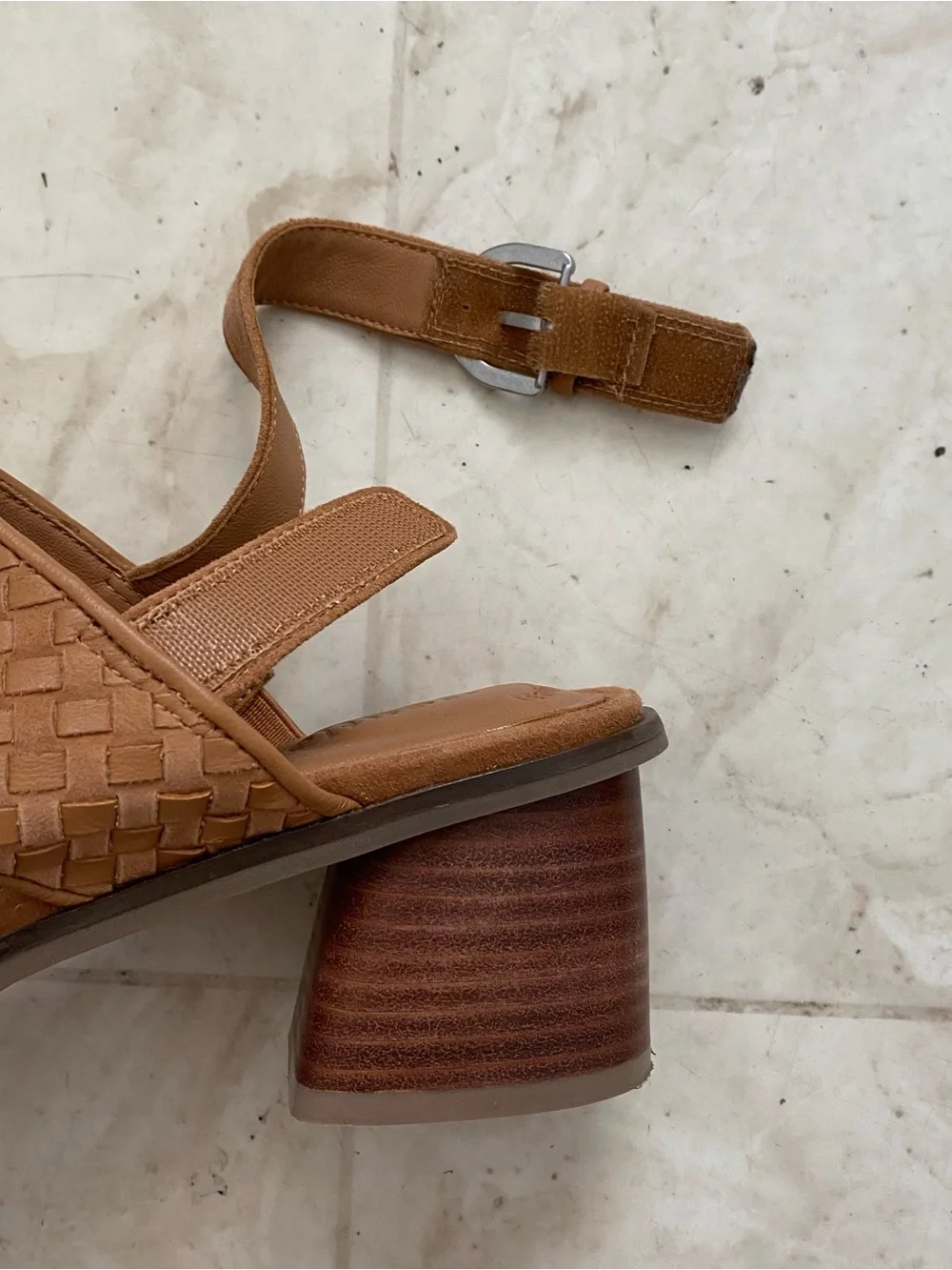 $189 Gentle Souls Manda Brown Woven Leather Square Toe Block Heels Sandals Sz 9